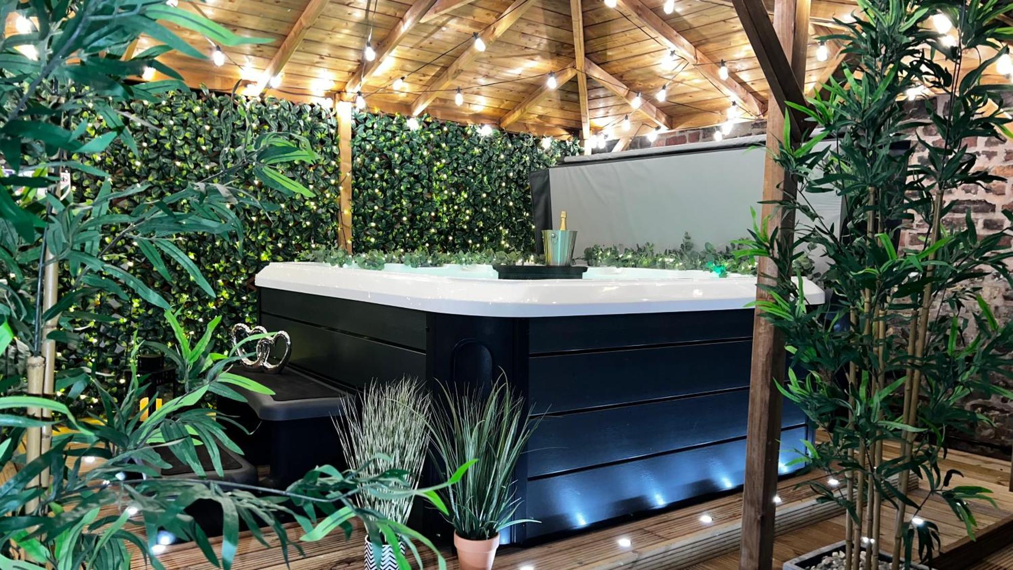 Romance On The Rows - Hot Tub City Centre Chester Exteriér fotografie
